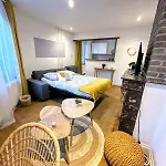 Casa Solemio - 3 Min From Train Station, 1 Bedroom, Quiet Apartamento Roubaix